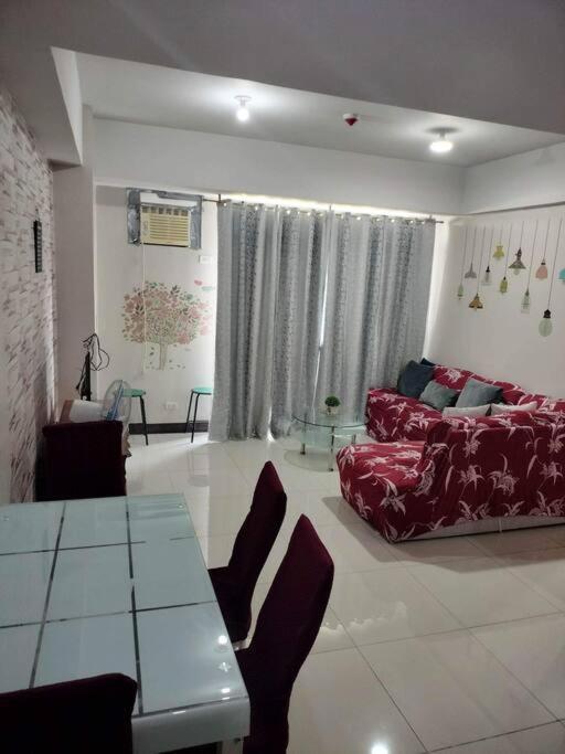 Cubao Manhattan Heights, Unit 8Bc Tower B, 1 Br Манила Екстериор снимка